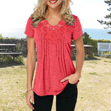 T-shirt coupe slim en dentelle à col en V