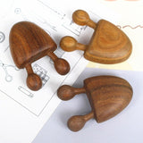 Masseur facial naturel au bois de santal