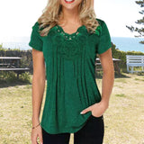T-shirt coupe slim en dentelle à col en V