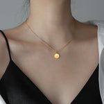 Collier rond avec lettres