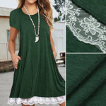 robe à col ras du cou et empiècements en dentelle