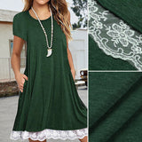 robe à col ras du cou et empiècements en dentelle