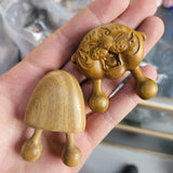 Masseur facial naturel au bois de santal