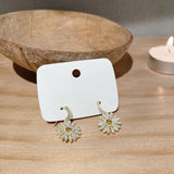 Boucles d'oreilles marguerites élégantes