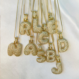 Collier pendentif en cristal alphabet glacé
