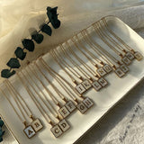 Collier lettre en acier inoxydable pour femme