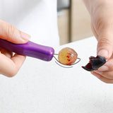 Outil pour éplucher les raisins