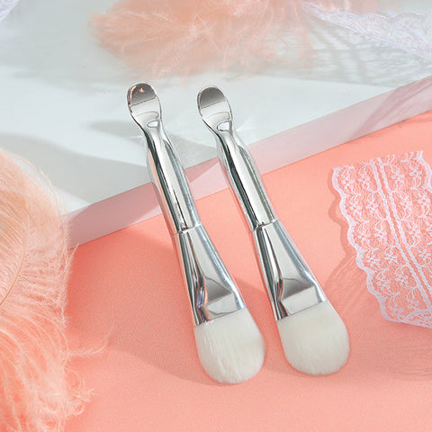 Brosse à poils doux et masque en silicone