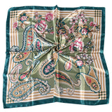 Foulard en Satin de Soie Imprimé Fleuri Botanique