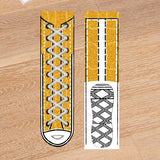 Chaussures et bas drôles en toile réelle et fausse