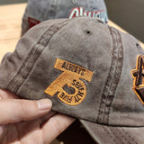 Casquette à visière tendance avec lettres brodées