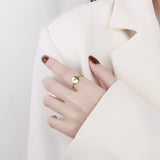 Bague réglable romantique avec motif main dans la main