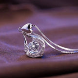 Collier en pierre de goutte d'eau de coeur scintillant