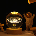 Veilleuse boule de cristal rougeoyante
