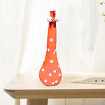 Décoration de poulet avec un long cou et de grands yeux