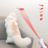 "Attrape-le" Le chat attire les jouets