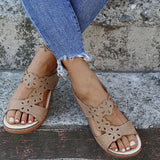 Pente Décontractée Creuse Pour Femmes Avec Des Pantoufles