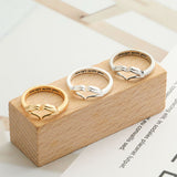 Bague de Couple de Mains Étreintes Aimantes