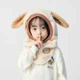 Bonnet polaire à capuche avec visière coupe-vent