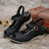 Sandales compensées à crochet creux