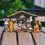 Ensemble de figurines de la Nativité