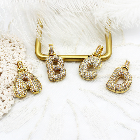 Collier pendentif en cristal alphabet glacé