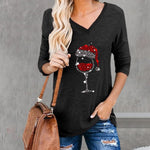 T-shirt de Noël à col en V et imprimé verres à vin pour femmes