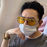 Lunettes de soleil à grande monture