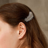 Barrette à plumes de diamant