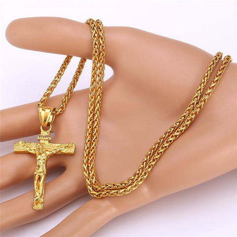 Collier en or avec croix de Jésus de Pâques