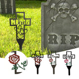 Pieu de la croix commémorative du cimetière pour les parents