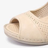 Sandales compensées à crochet creux