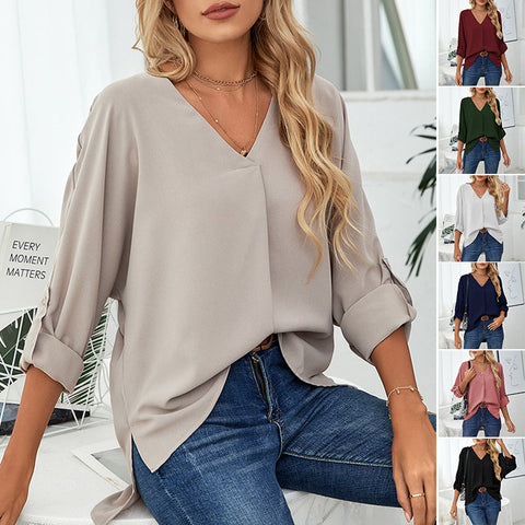 Chemise élégante ample à col en V