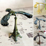 Modèle d'accessoires de photographie d'oiseau d'équilibre de modèle de tour Eiffel
