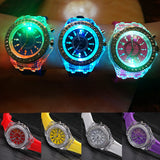 Montre à quartz lumineuse sertie de diamants