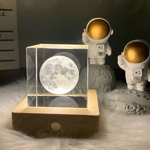 Lumière de Nuit en Mode Lune 3D
