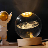 Veilleuse boule de cristal rougeoyante