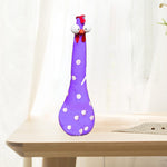 Décoration de poulet avec un long cou et de grands yeux