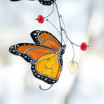 Décor de fenêtre en verre papillon monarque teinté