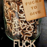 Carte postale en papier découpé en bois