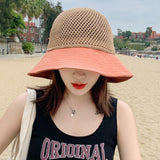 Chapeau de protection solaire tissé en été