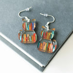 Boucles d'oreilles chat avec livres