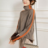 Manches à Col Élevé Contrastantes