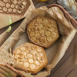 Coupe-biscuits à motifs en bois