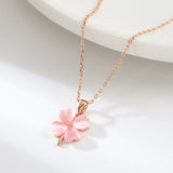 Collier trèfle à quatre feuilles porte-bonheur en opale en forme de cœur