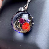 Collier Pendentif Cosmique en Perles de Verre Étoilées
