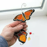 Décor de fenêtre en verre papillon monarque teinté