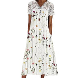 Robe fleurie avec encolure en dentelle