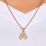 Collier pendentif en cristal alphabet glacé