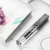 Glaçage à lèvres en verre hydratant transparent et brillant